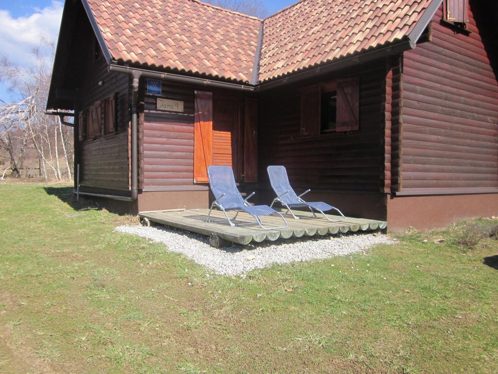 Chalets Zelena Vrata Fužine Zewnętrze zdjęcie